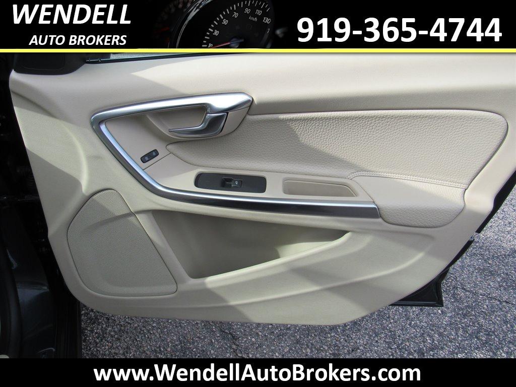 2013 Volvo S60 - $6,528