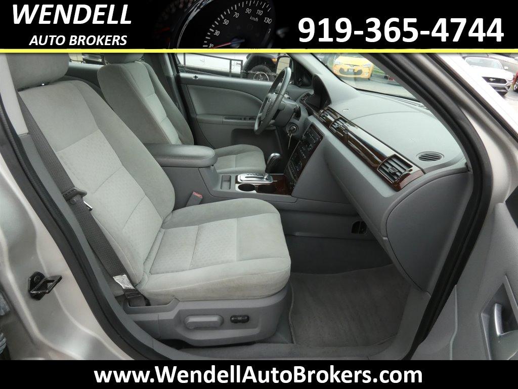 2007 Ford Five Hundred SEL photo