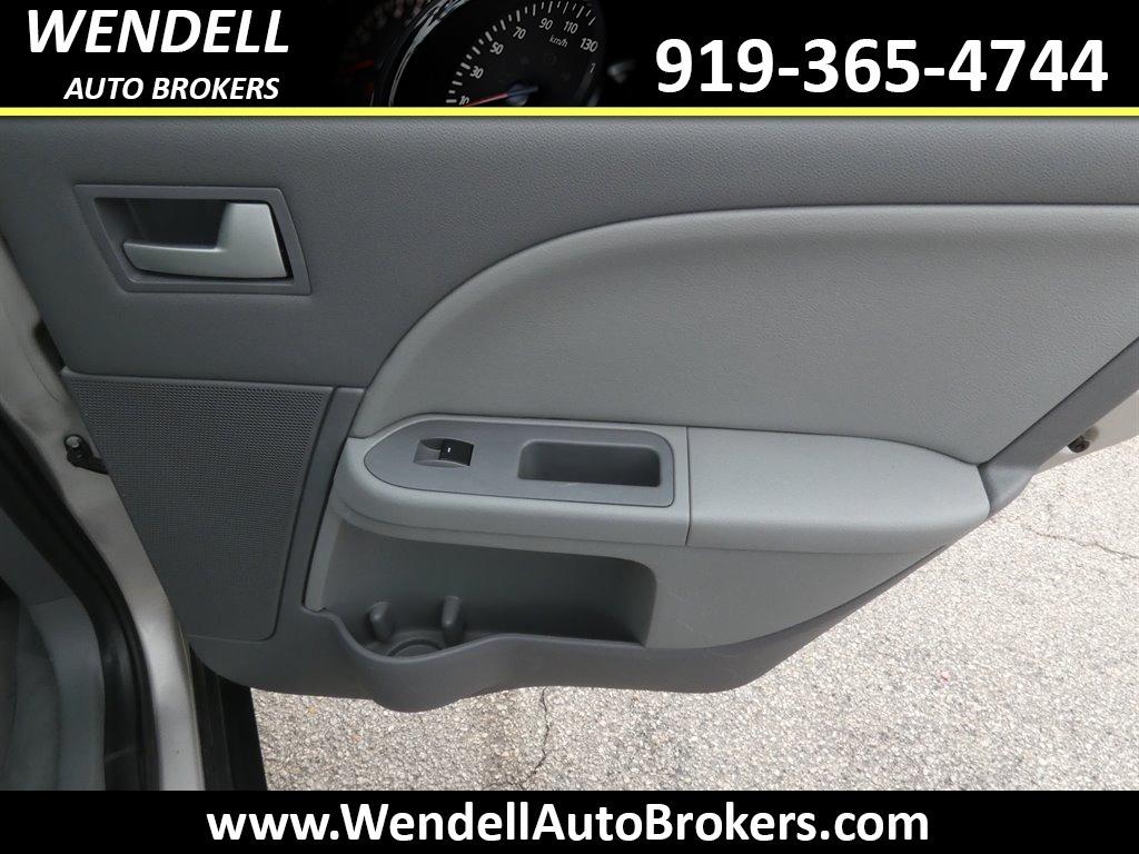 2007 Ford Five Hundred SEL photo
