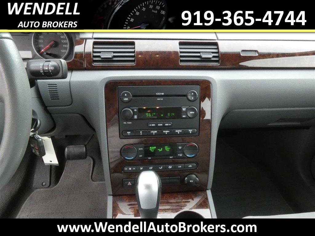 2007 Ford Five Hundred SEL photo