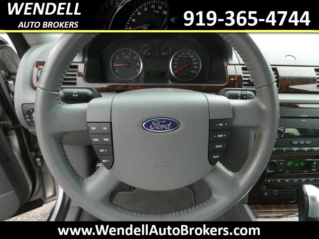2007 Ford Five Hundred SEL photo