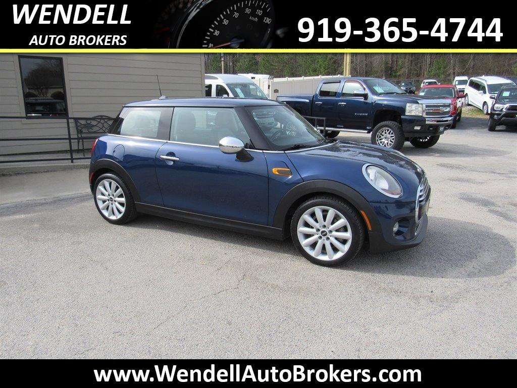 2014 MINI Cooper photo