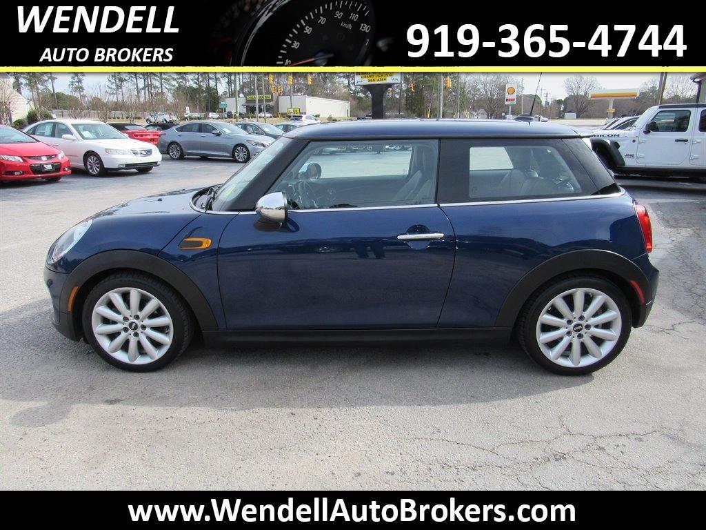 2014 MINI Cooper photo