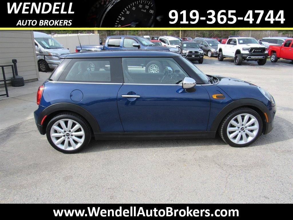 2014 MINI Cooper photo