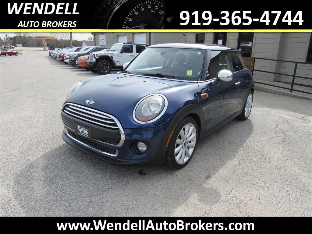 2014 MINI Cooper photo