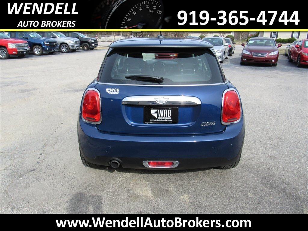 2014 MINI Cooper photo