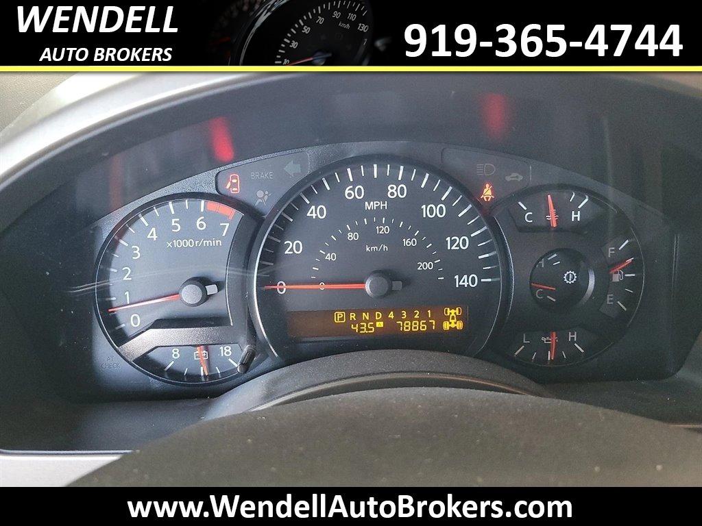 2004 Nissan Titan XE photo