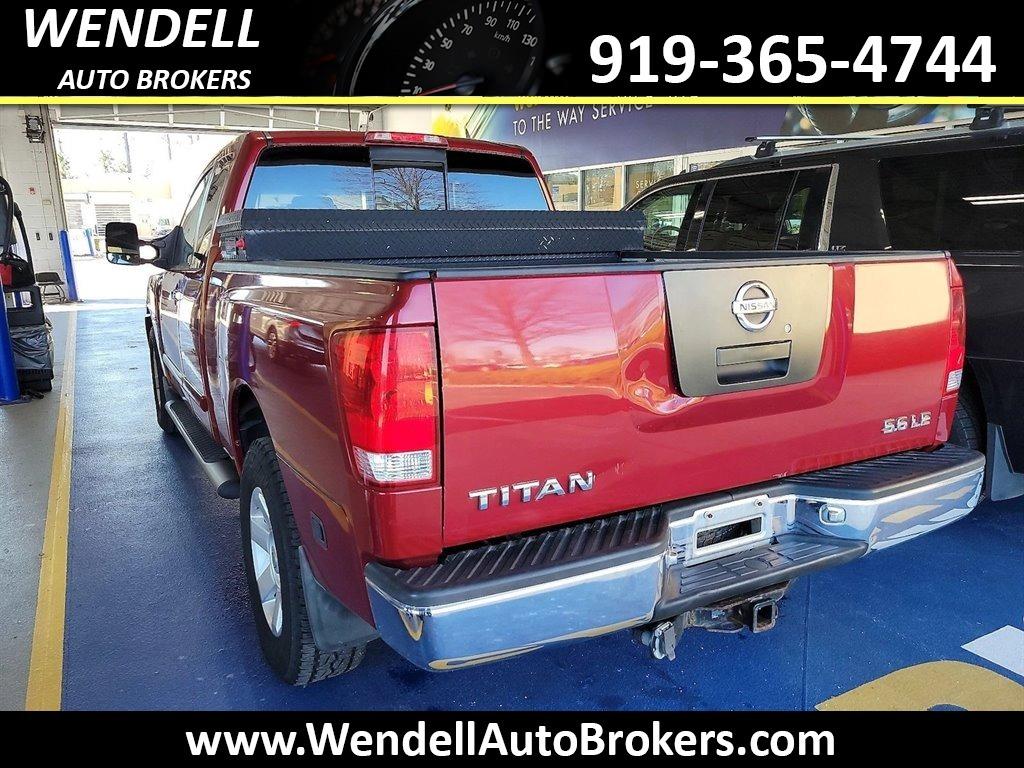 2004 Nissan Titan XE photo
