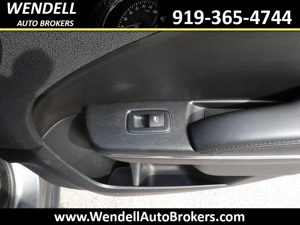 2011 Dodge Charger SE photo