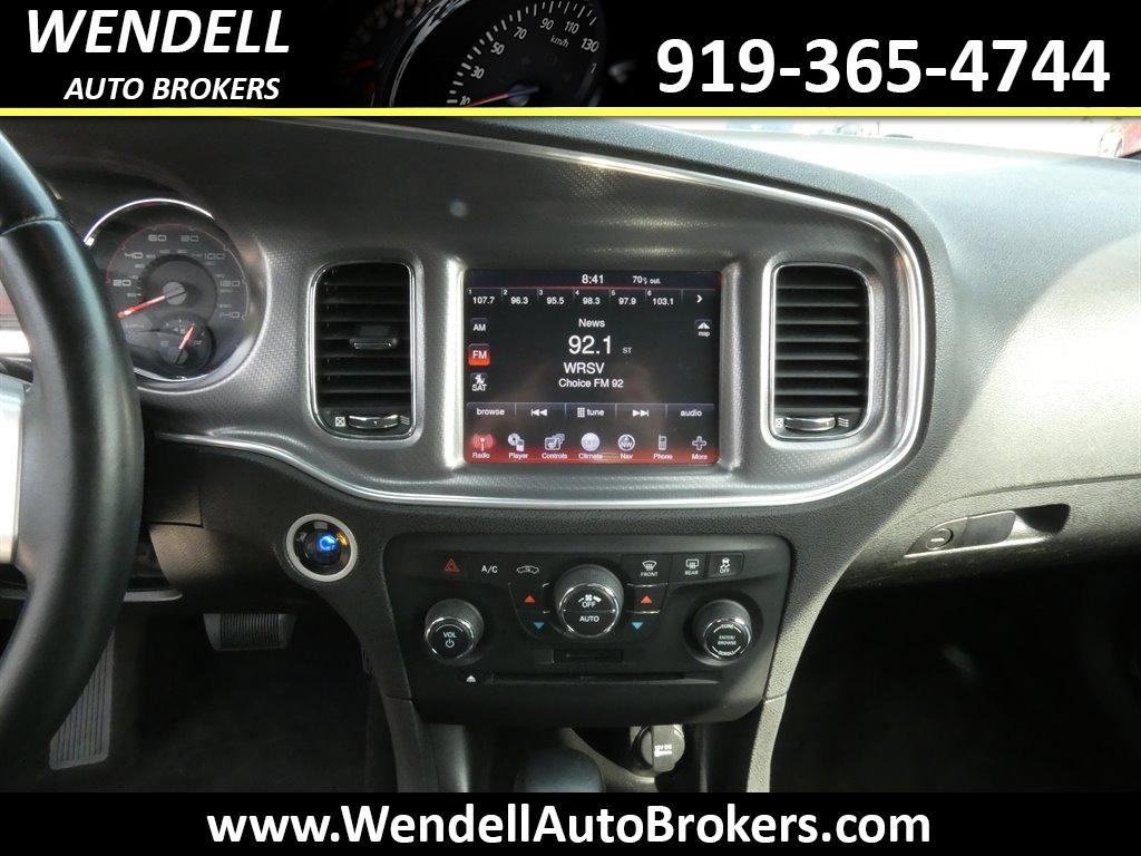 2011 Dodge Charger SE photo
