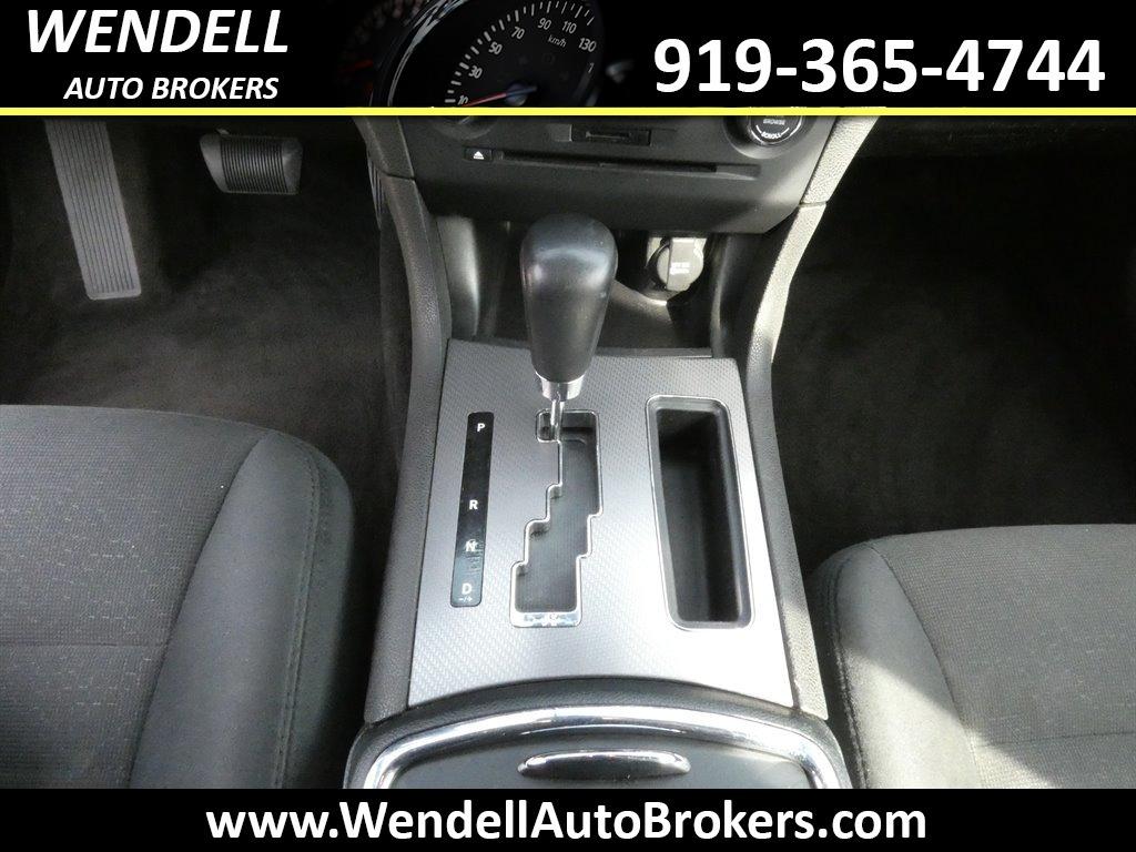 2011 Dodge Charger SE photo