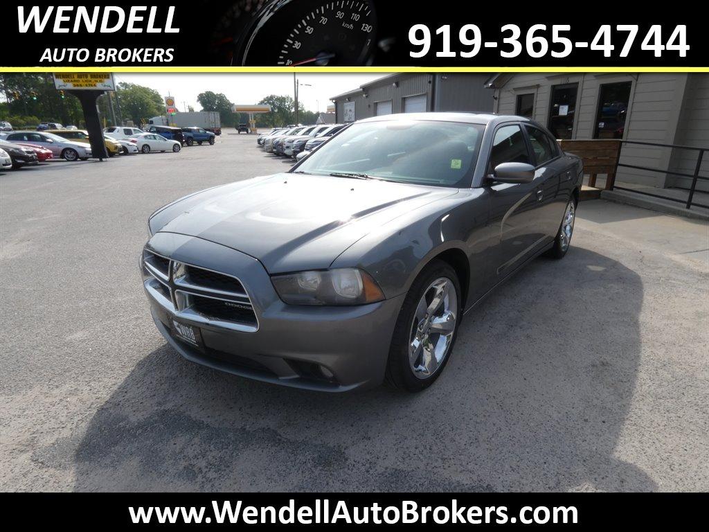 2011 Dodge Charger SE photo