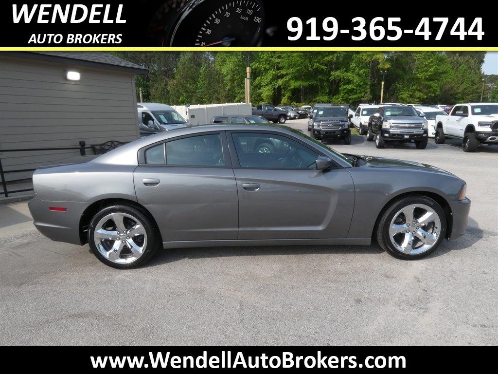 2011 Dodge Charger SE photo