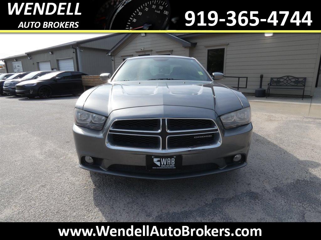 2011 Dodge Charger SE photo