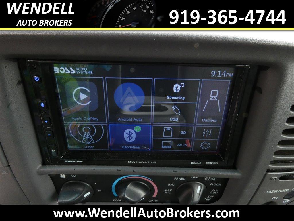 2003 Ford F-150 XL photo