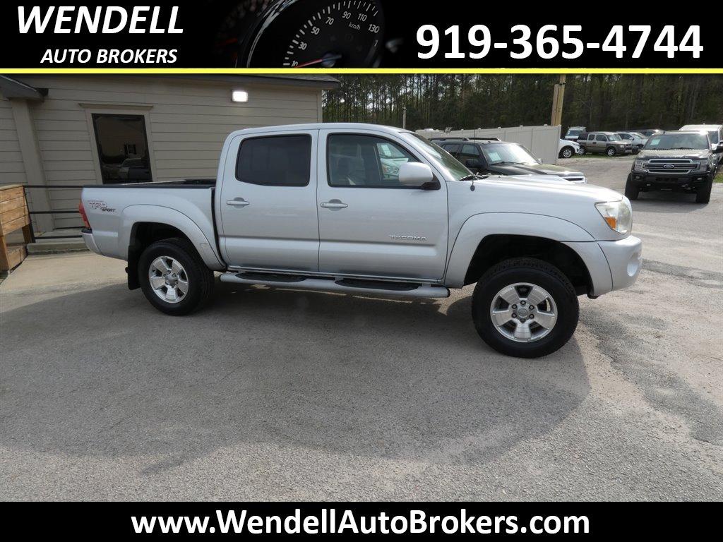 2005 Toyota Tacoma PreRunner V6 photo