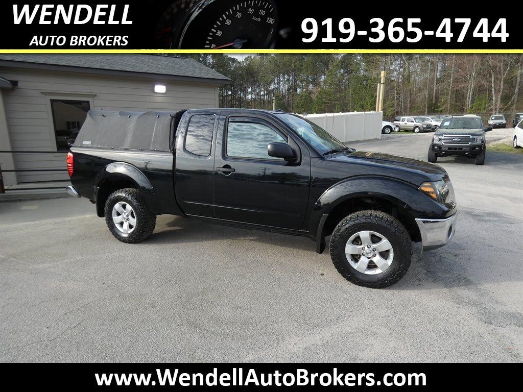2011 Nissan Frontier SV V6 photo