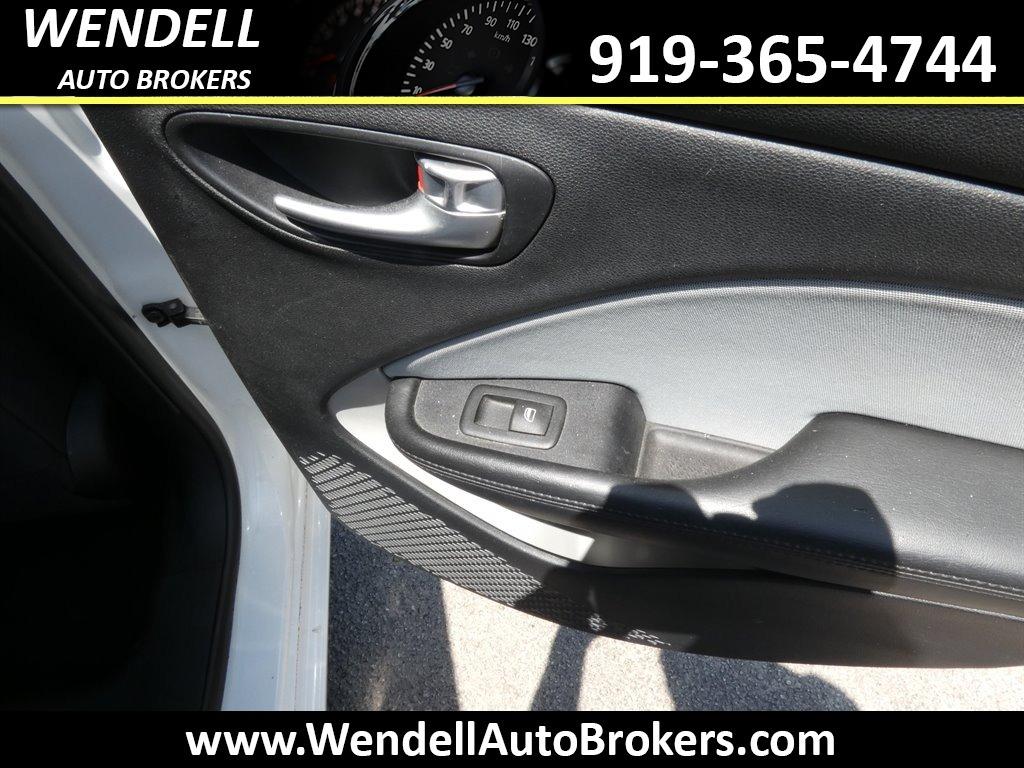 2016 Dodge Dart SXT photo