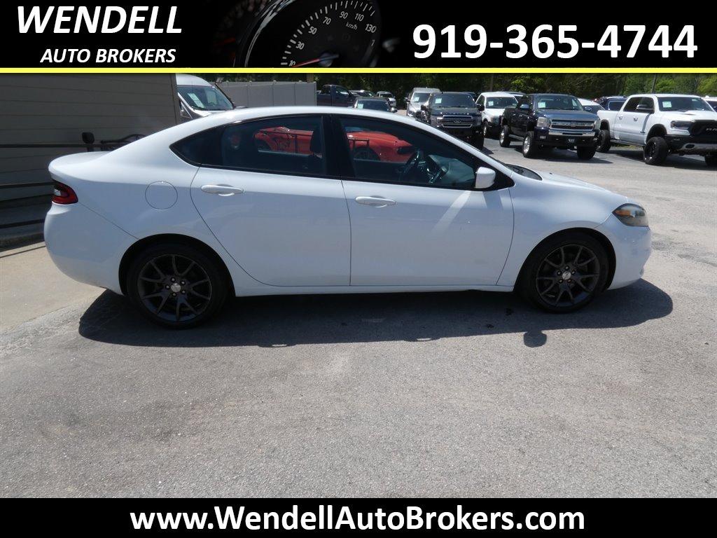 2016 Dodge Dart SXT photo