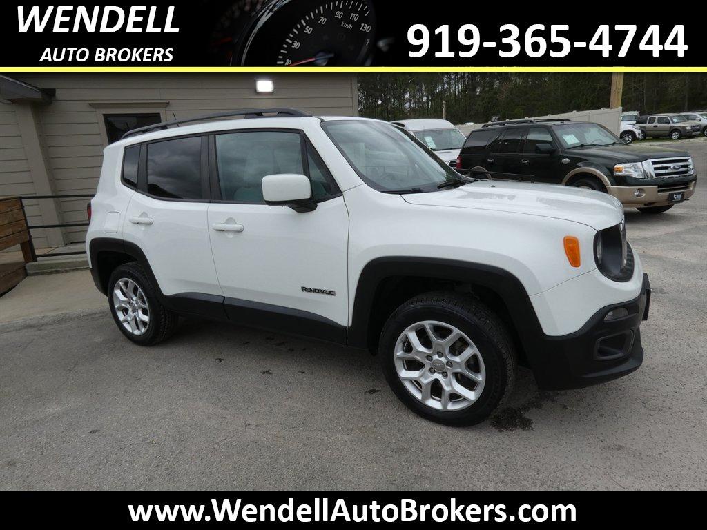 The 2018 Jeep Renegade Latitude photos