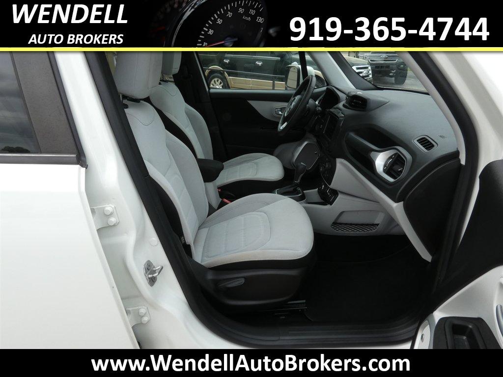 2018 Jeep Renegade Latitude photo