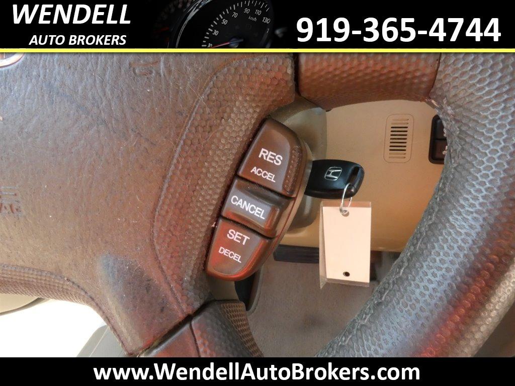 2005 Honda CR-V Special Edition photo