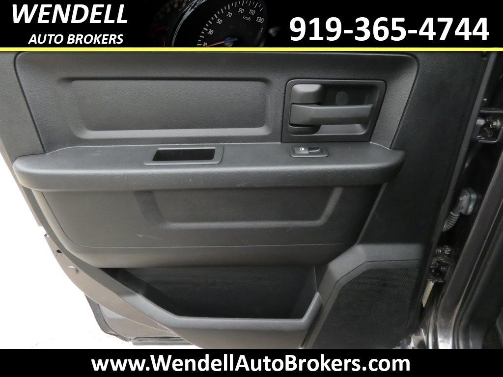 2015 RAM 1500 Tradesman photo