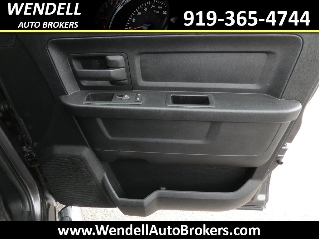 2015 RAM 1500 Tradesman photo