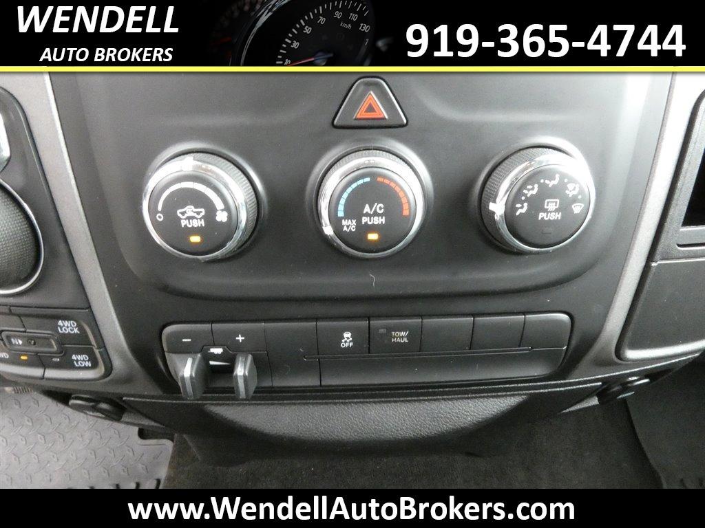 2015 RAM 1500 Tradesman photo