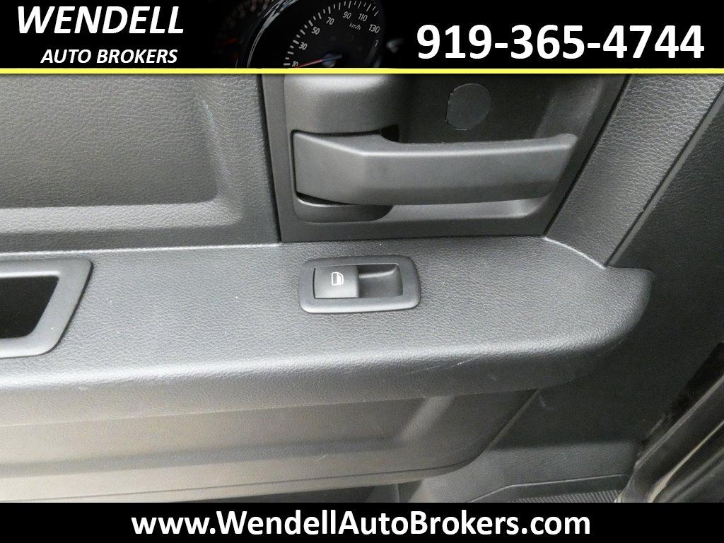 2015 RAM 1500 Tradesman photo