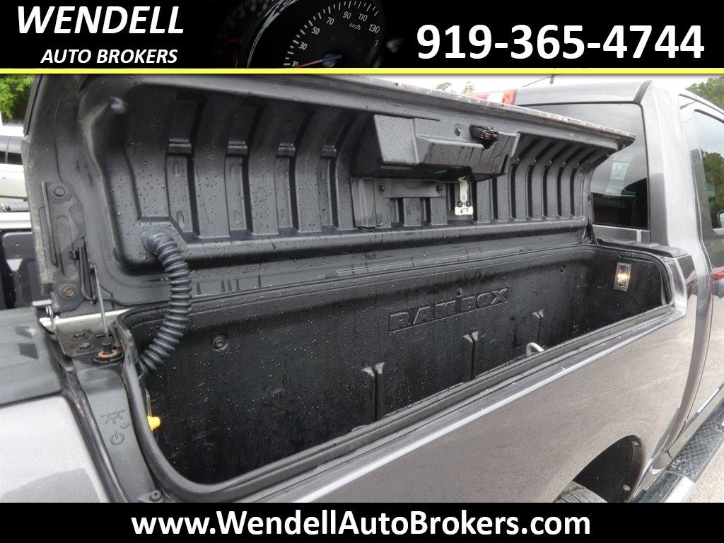 2015 RAM 1500 Tradesman photo