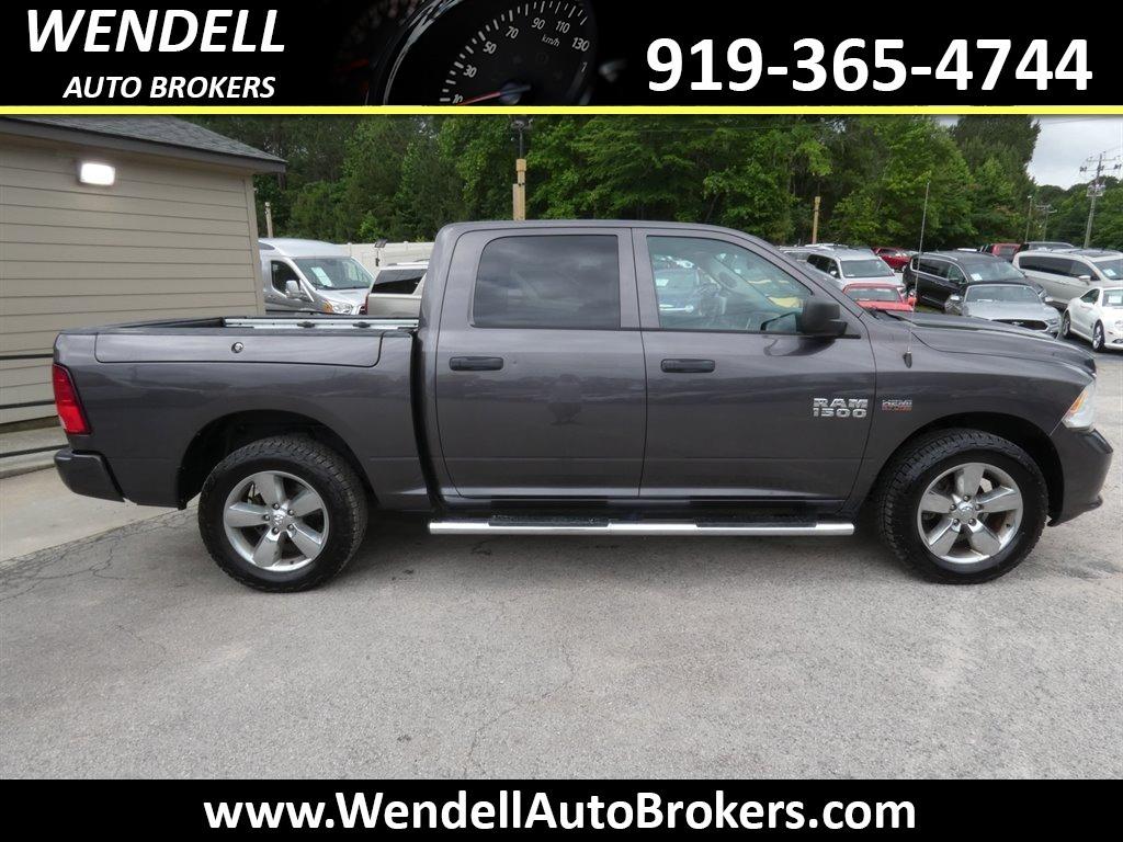 2015 RAM 1500 Tradesman photo