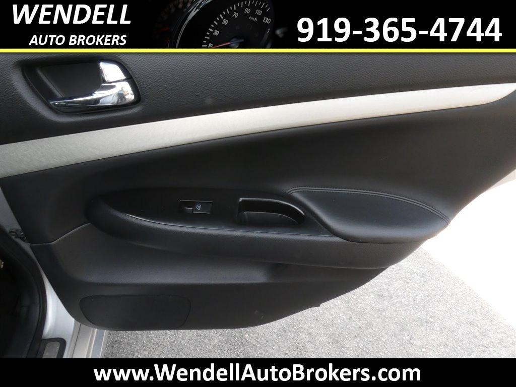 2008 Infiniti G35 x photo