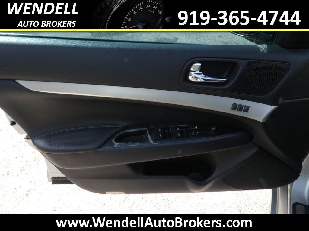 2008 Infiniti G35 x photo