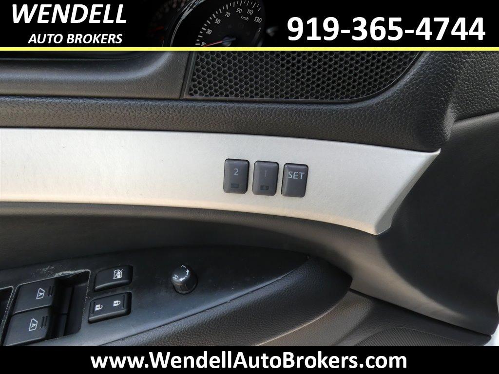 2008 Infiniti G35 x photo