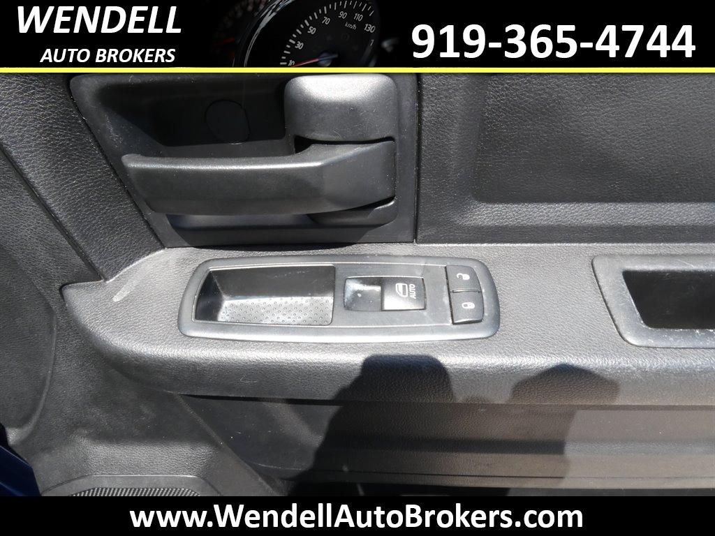 2015 RAM 3500 Tradesman photo