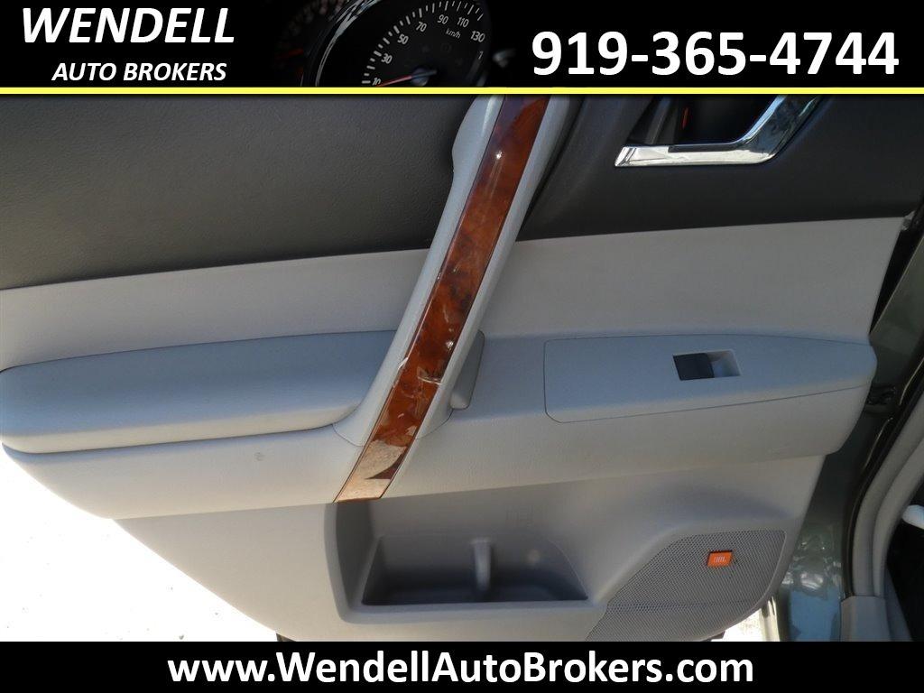 2013 Toyota Highlander - $14,826