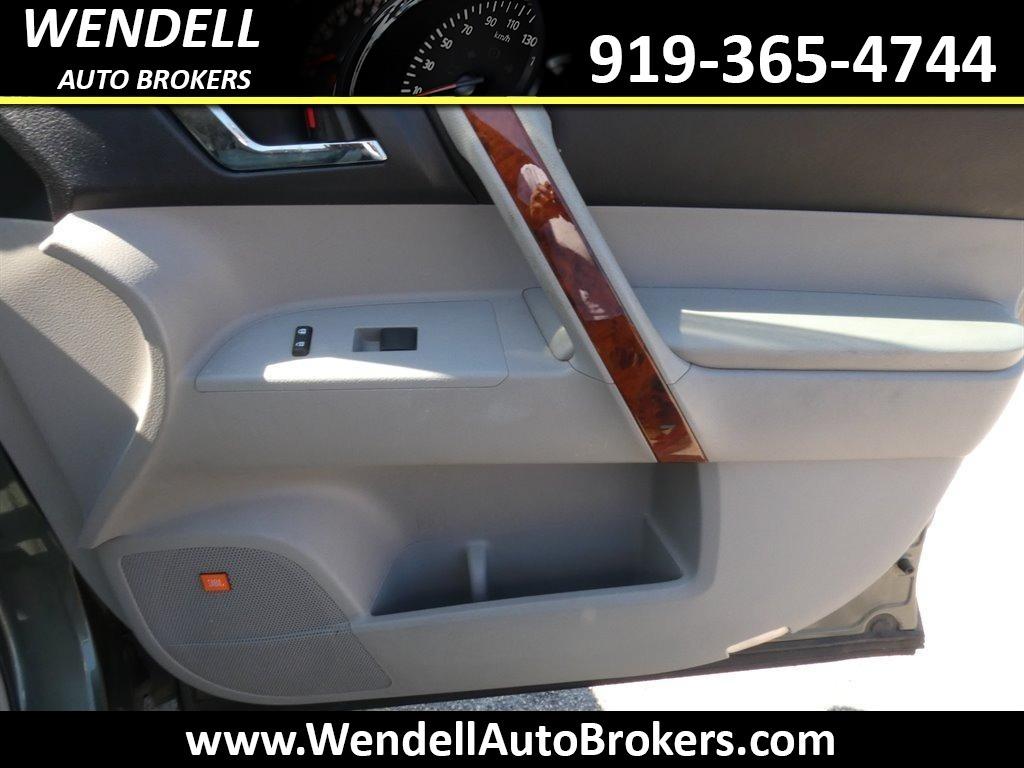 2013 Toyota Highlander - $14,826