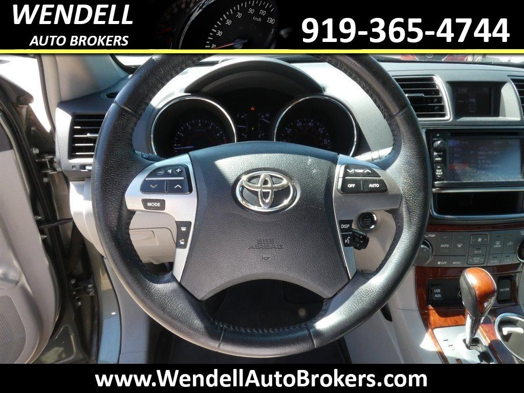 2013 Toyota Highlander - $14,826