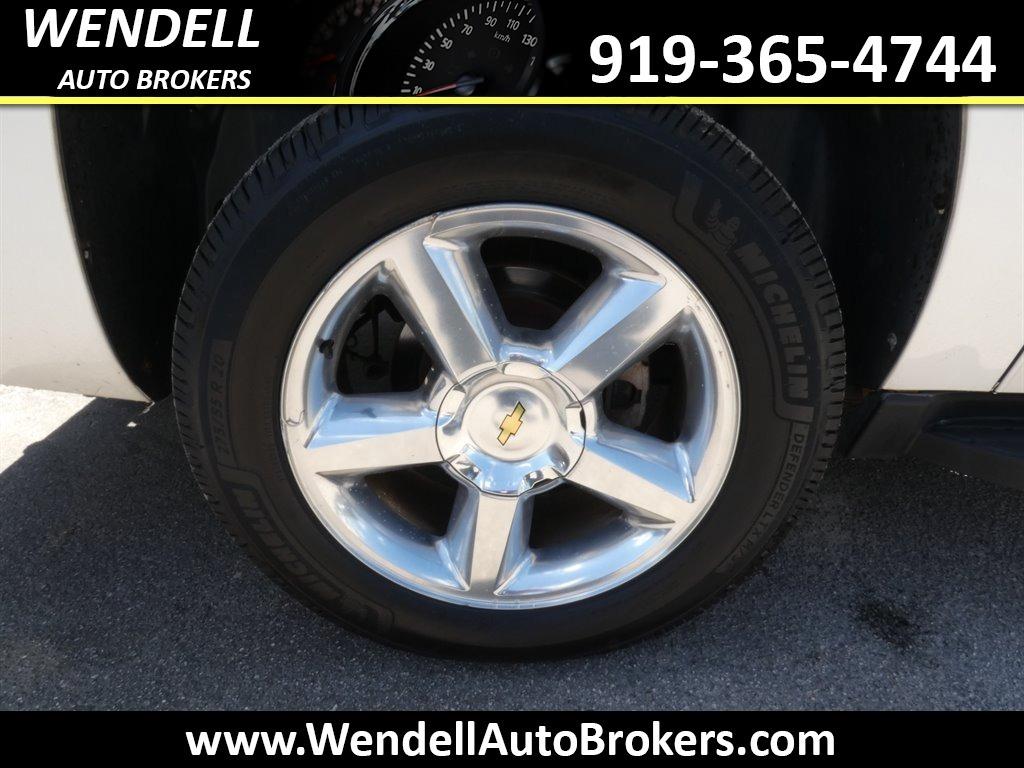 2012 Chevrolet Avalanche LTZ photo