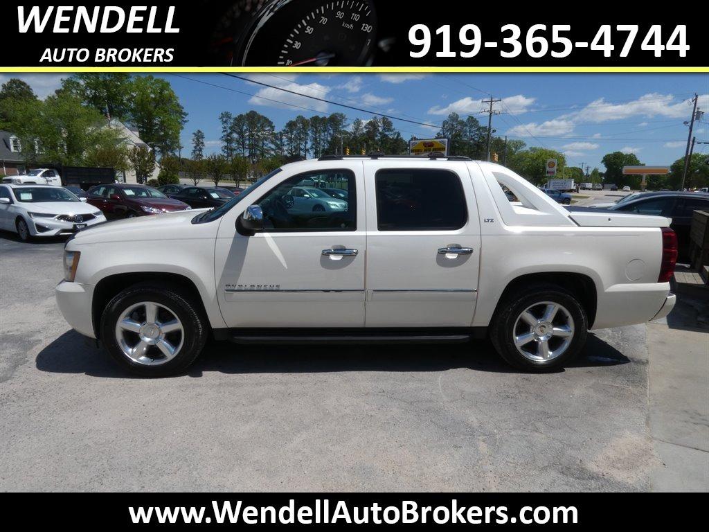 2012 Chevrolet Avalanche LTZ photo