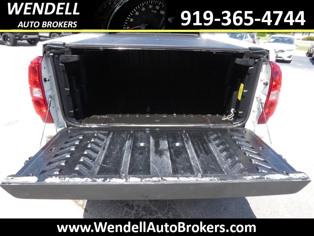 2012 Chevrolet Avalanche LTZ photo
