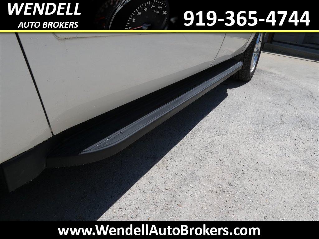 2012 Chevrolet Avalanche LTZ photo