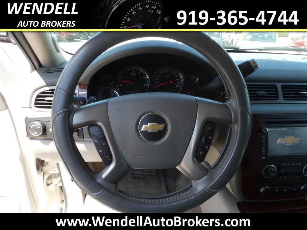 2012 Chevrolet Avalanche LTZ photo