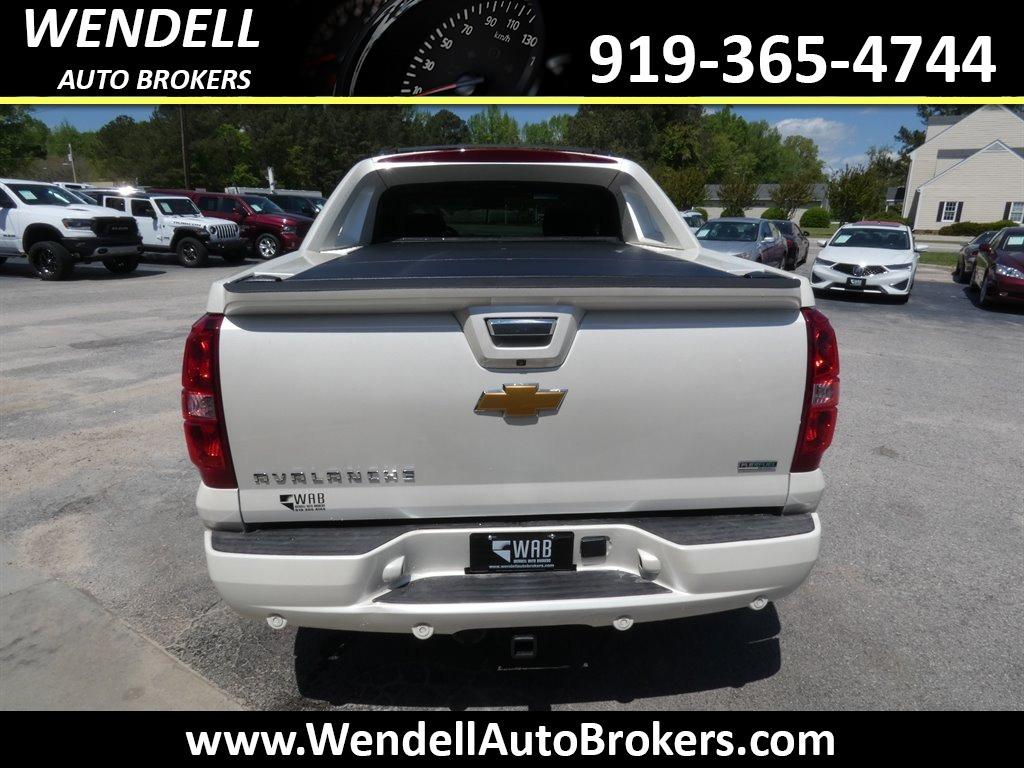 2012 Chevrolet Avalanche LTZ photo