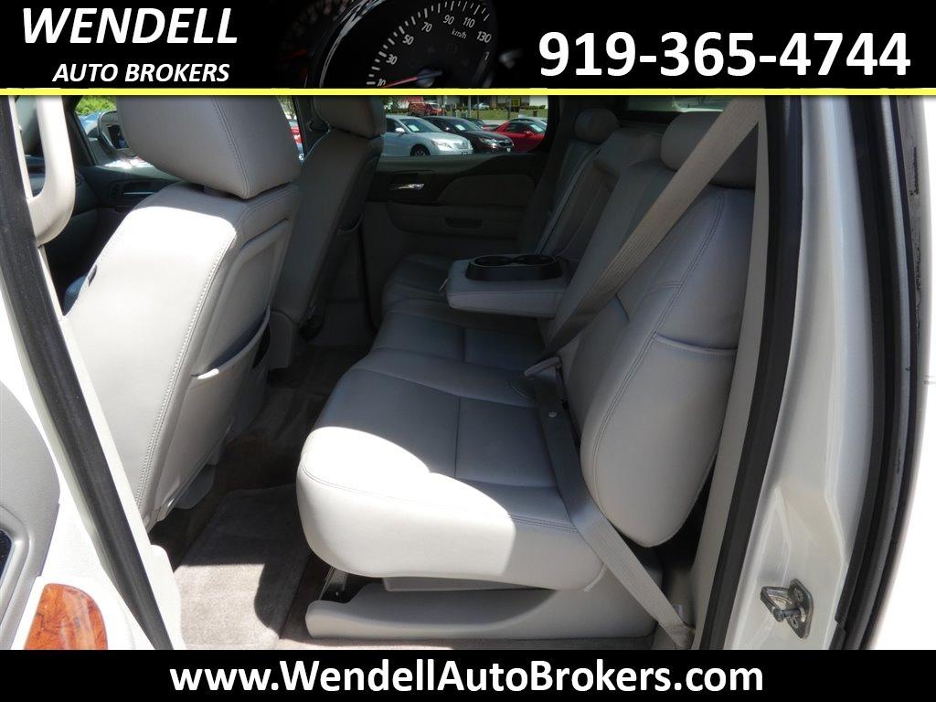 2012 Chevrolet Avalanche LTZ photo