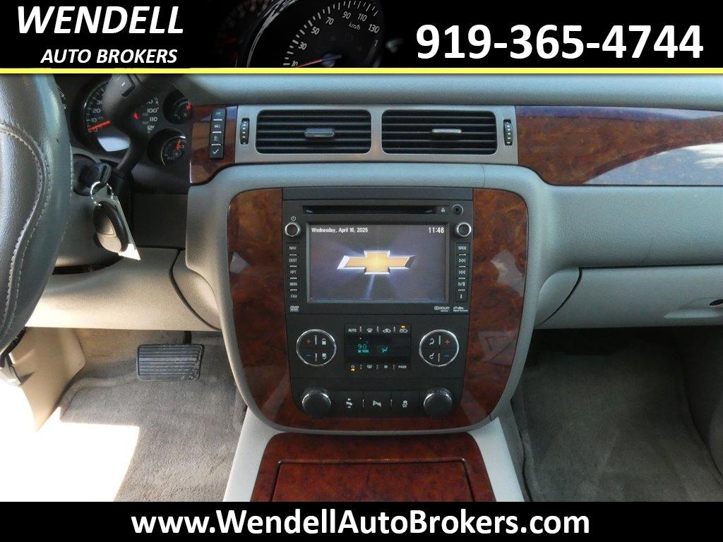 2012 Chevrolet Avalanche LTZ photo
