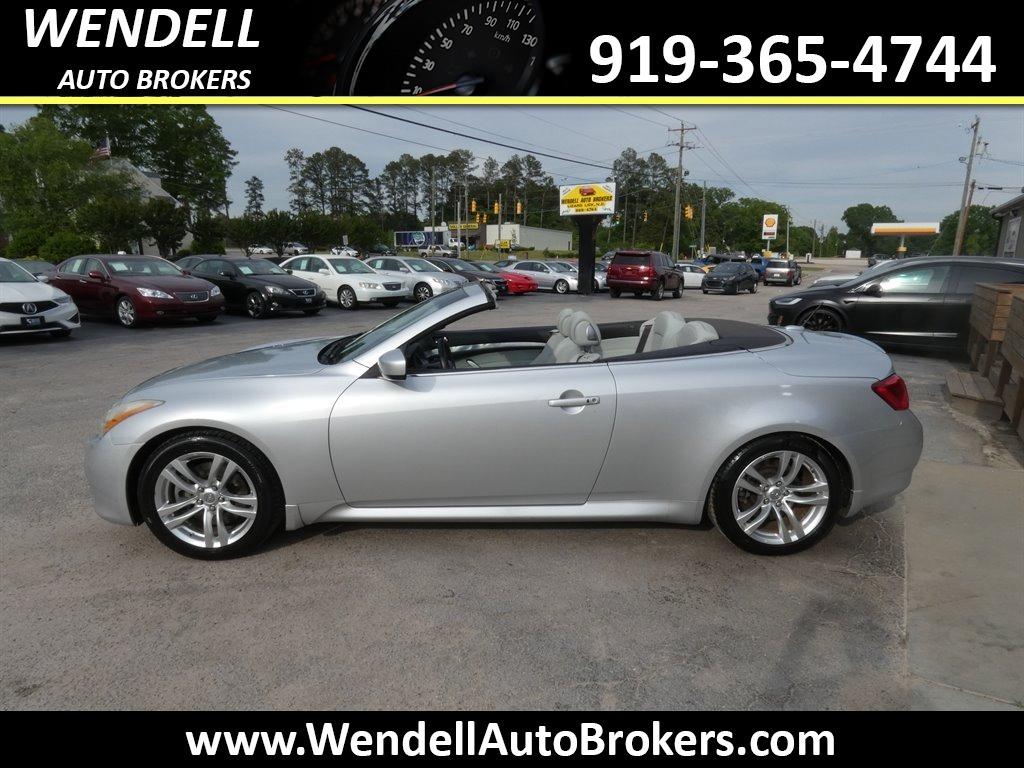 2010 Infiniti Legend photo