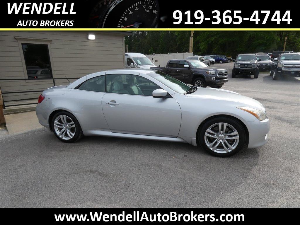 2010 Infiniti Legend photo