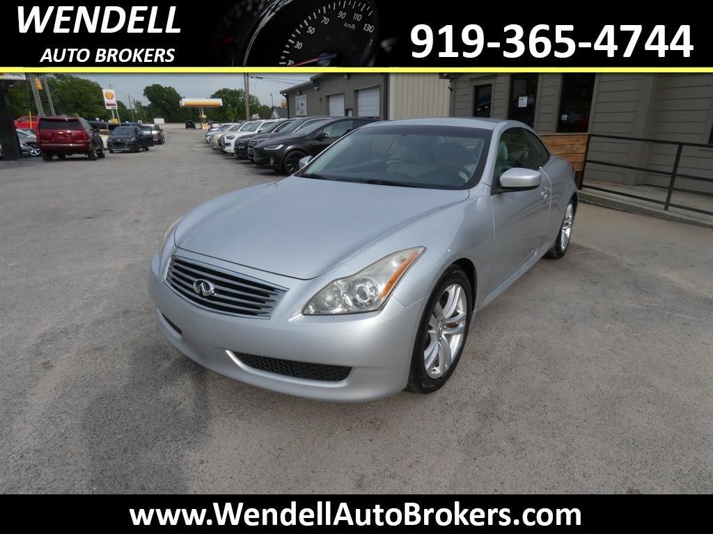 2010 Infiniti Legend photo